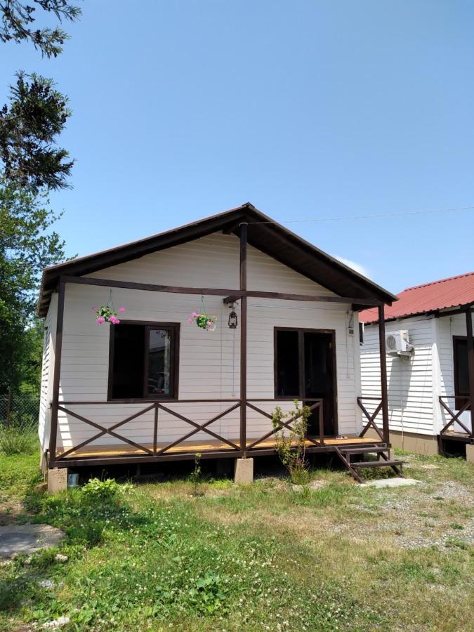 Апарт-Отель "У Речки" Kuchkisabano Extérieur photo