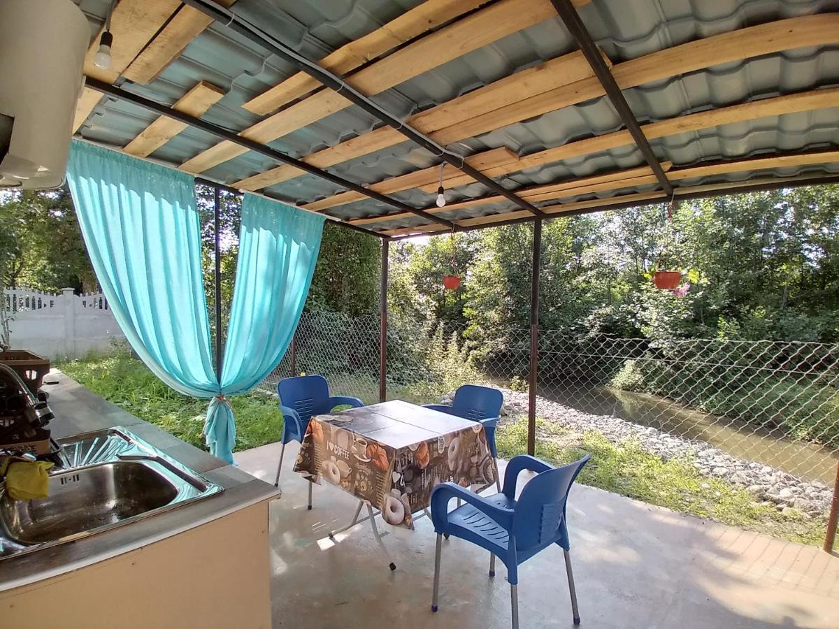 Апарт-Отель "У Речки" Kuchkisabano Extérieur photo