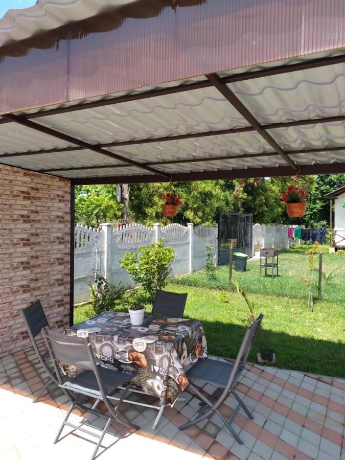 Апарт-Отель "У Речки" Kuchkisabano Extérieur photo
